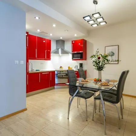 Haven, 2-bedroom W/underground Parking! *