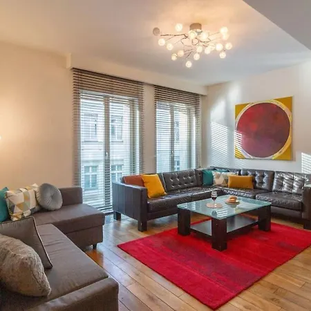 Apartment Haven, 2-bedroom W/underground Parking!