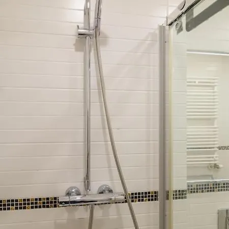 Apartment Haven, 2-bedroom W/underground Parking! *